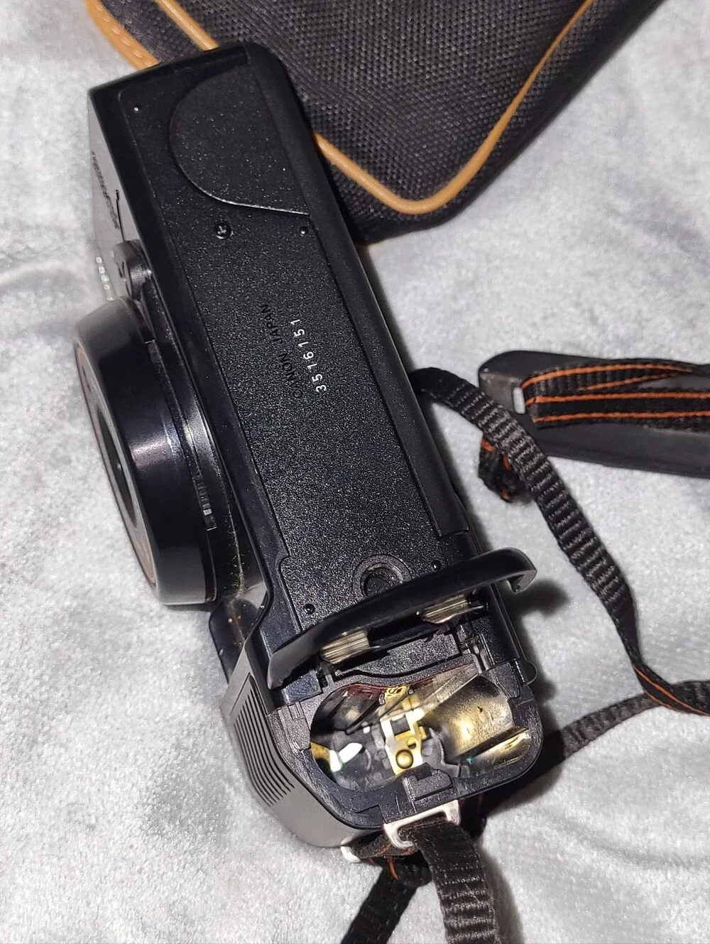 Canon Sure Shot Auto Focus 35 mm Point And Shoot Camera Clean With Case vtg 80s